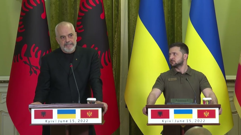 Shqiperia do te hape ambasade ne Ukraine